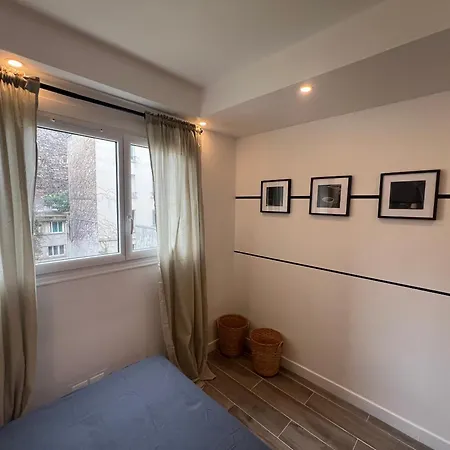 Champs De Mars 120 M2 * פריז