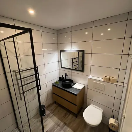 Champs De Mars 120 M2 פריז